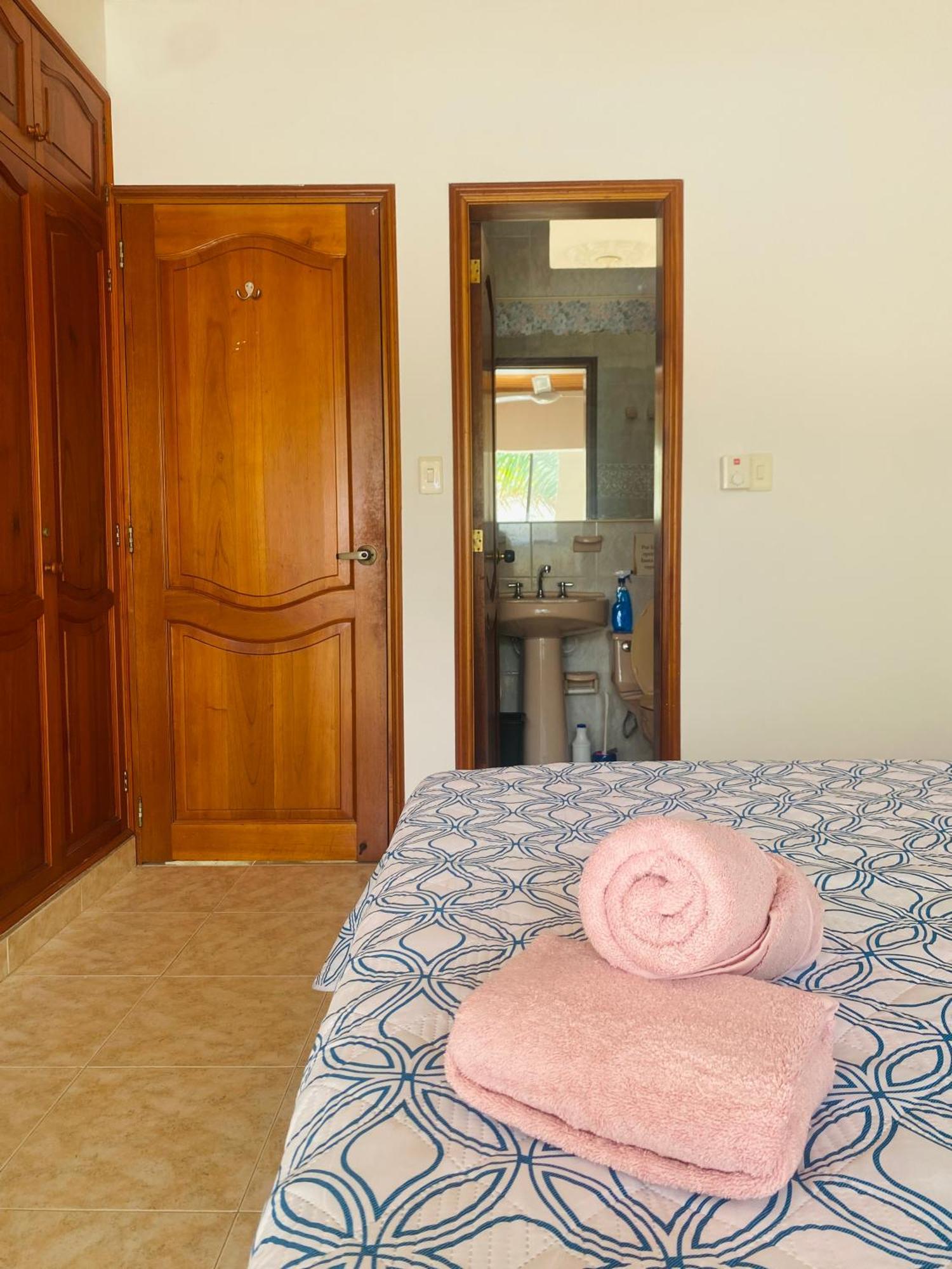 Hostel Cerca Al Centro Historico Cartagena Bagian luar foto