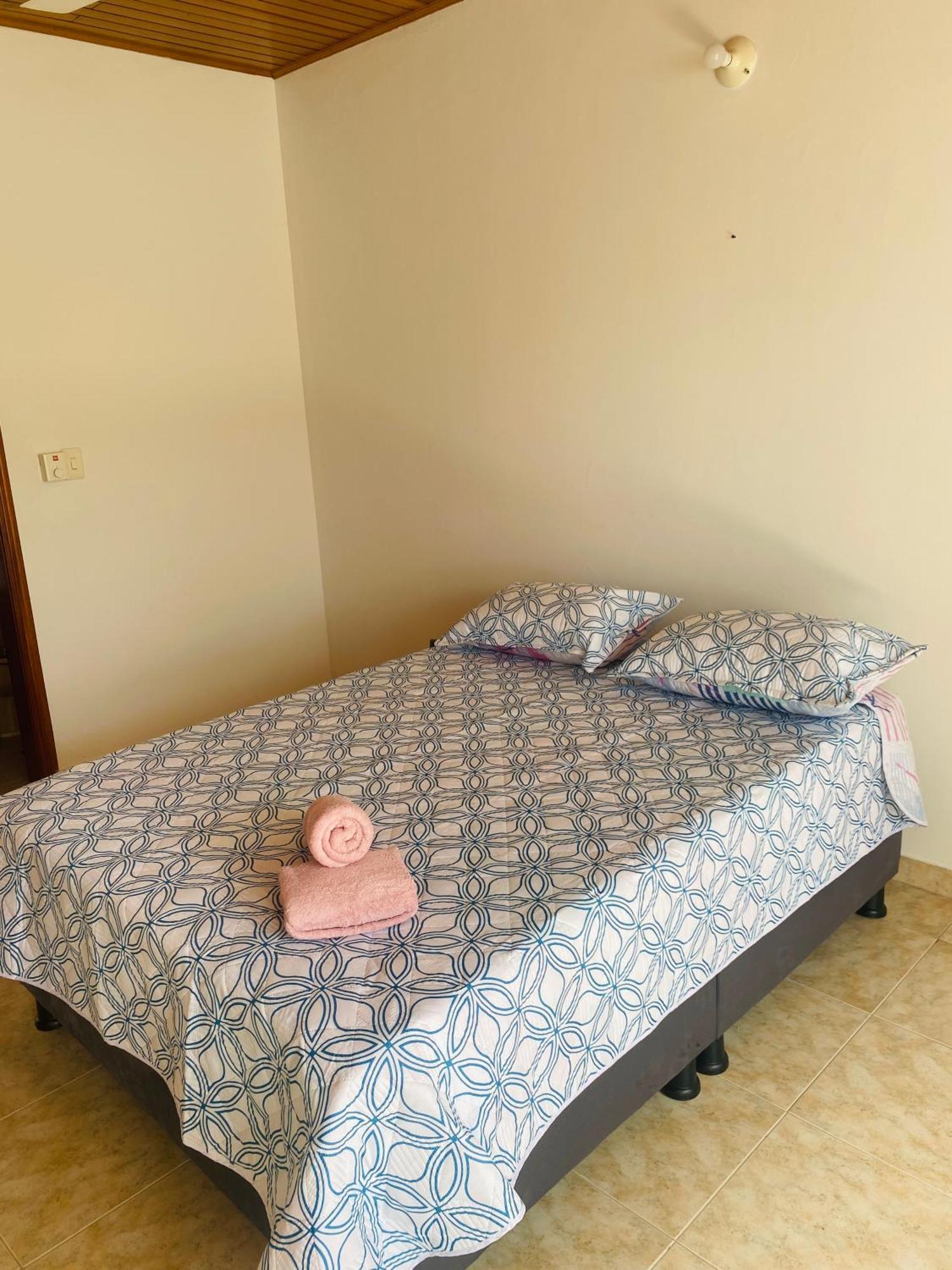 Hostel Cerca Al Centro Historico Cartagena Bagian luar foto