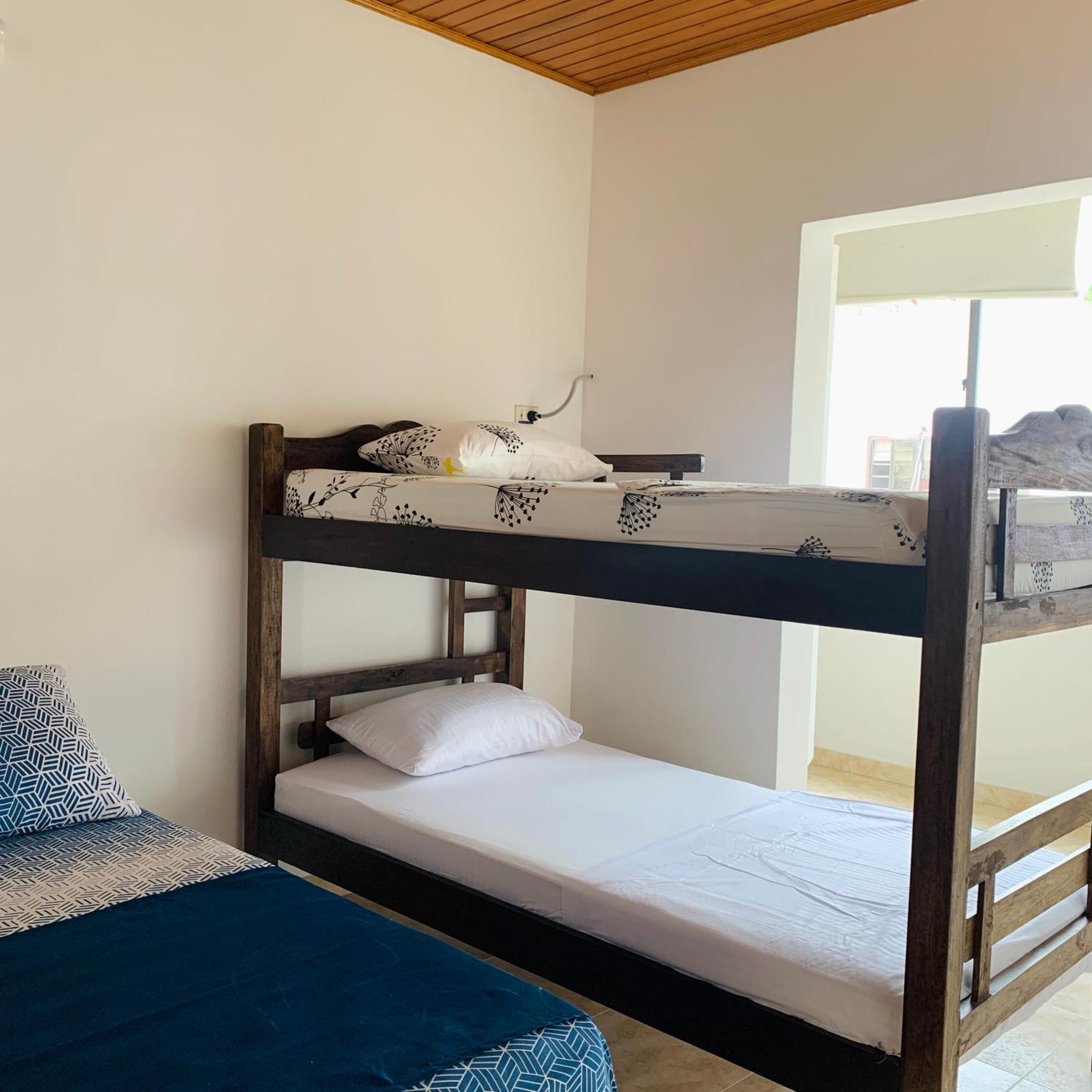 Hostel Cerca Al Centro Historico Cartagena Bagian luar foto