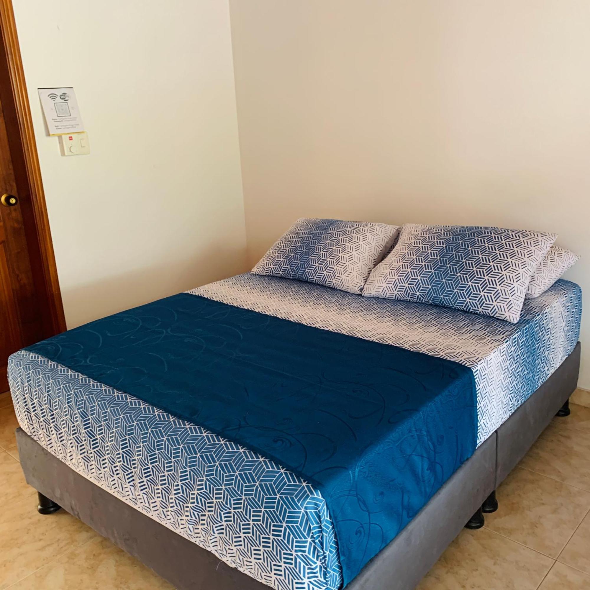 Hostel Cerca Al Centro Historico Cartagena Bagian luar foto
