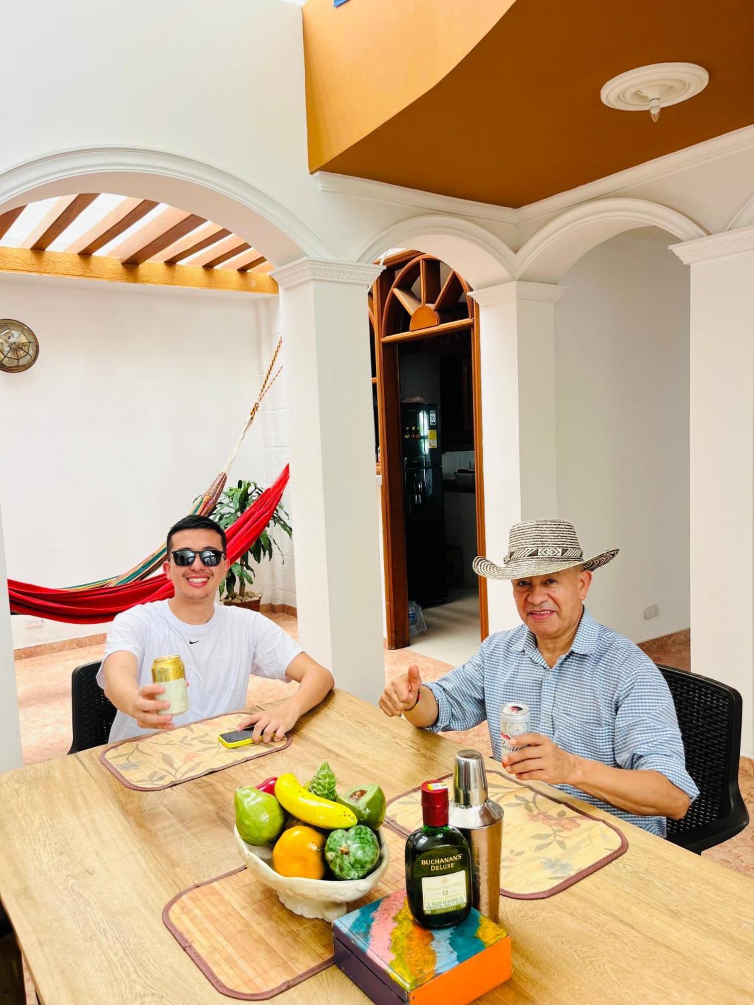 Hostel Cerca Al Centro Historico Cartagena Bagian luar foto